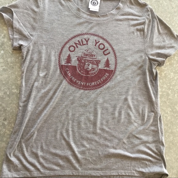 Official Smokey the Bear Tops - Graphic Tee Official Smokey the Bear! Sz XL